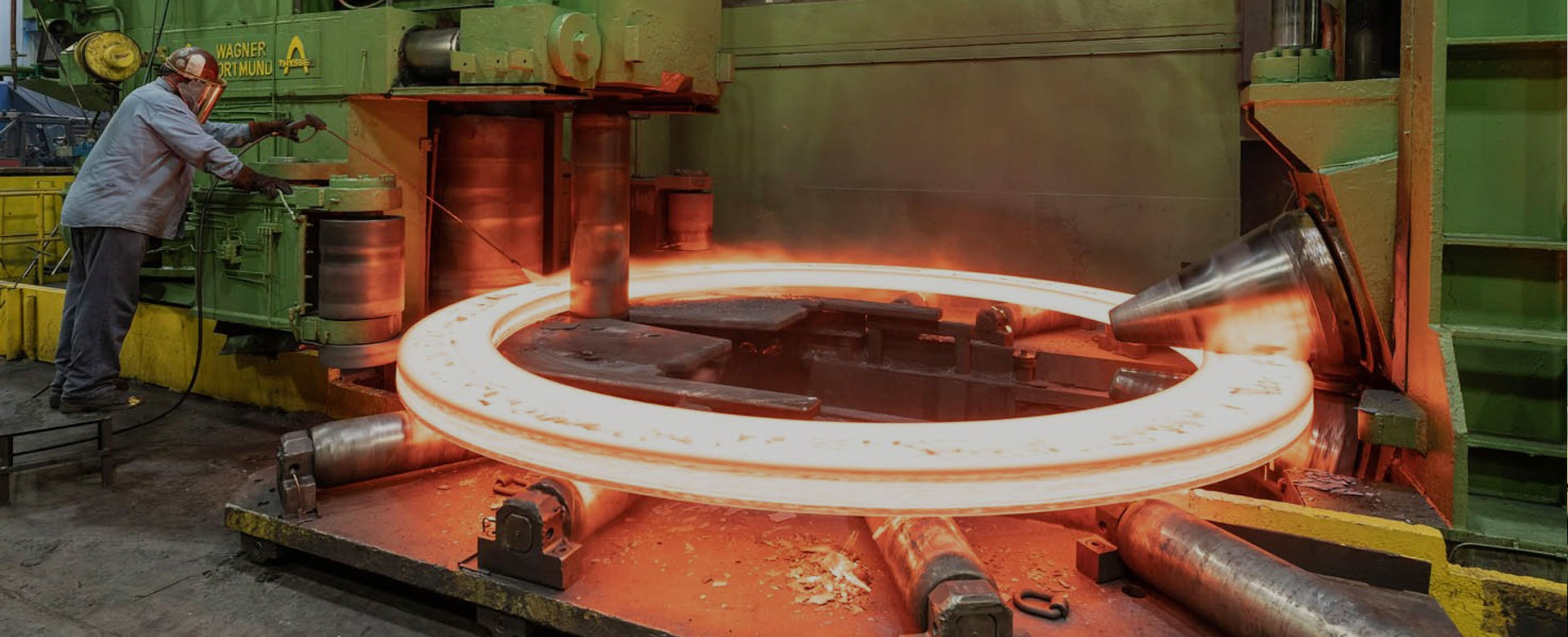 Stockist & supplier of Round Bar, Fittings and Flanges